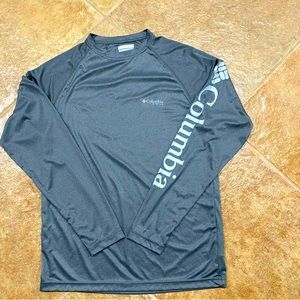 Columbia long sleeve shirt